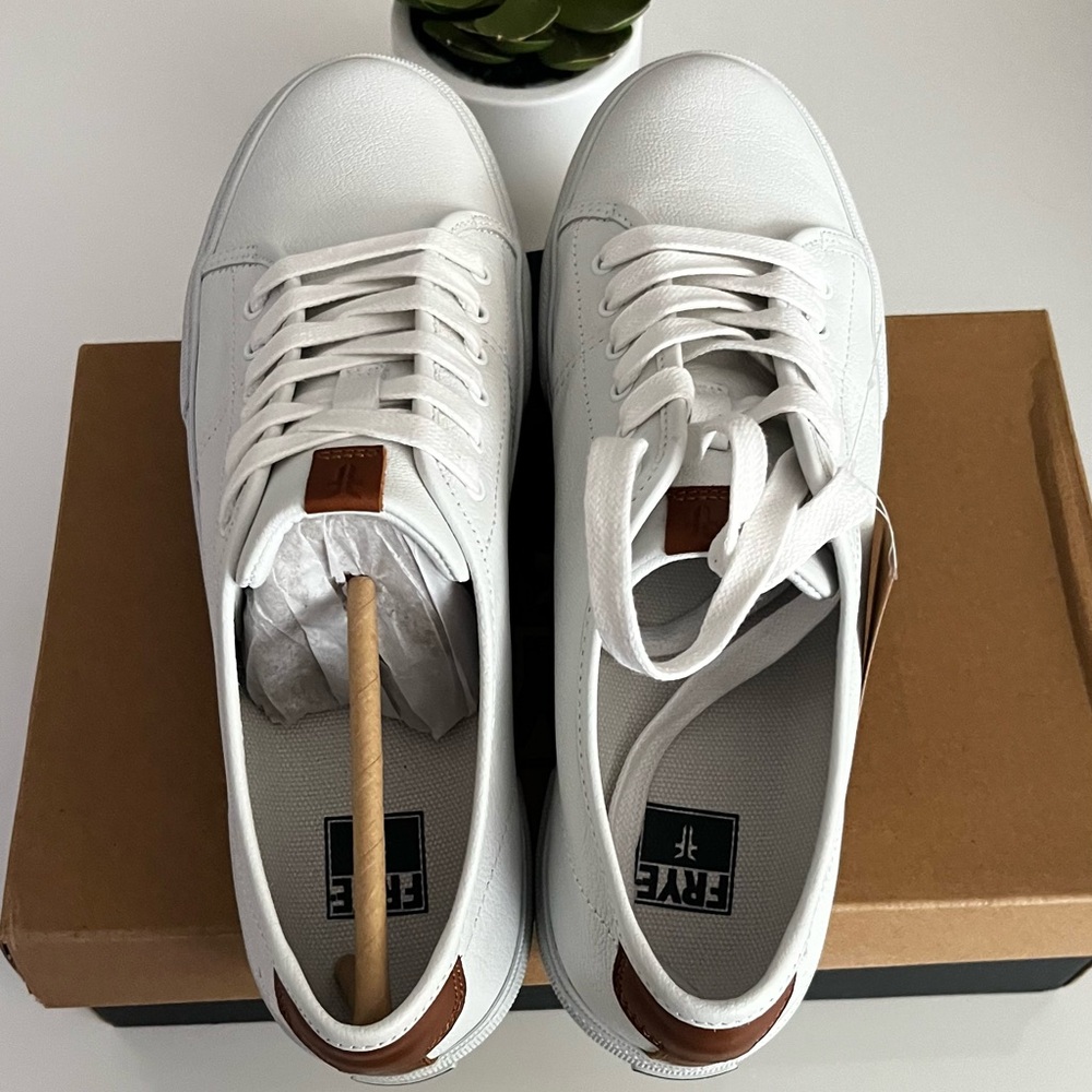 Frye Men's White Sneakers with Brown Details